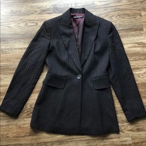 Tahari blazer